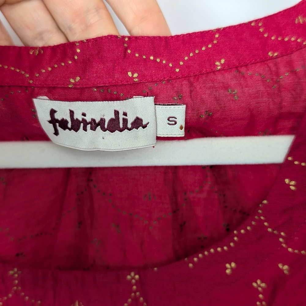 Red Sleeveless Dress - Picture 10 of 12